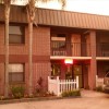 East Lake Inn